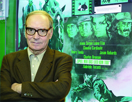 Morricone conducts Morricone